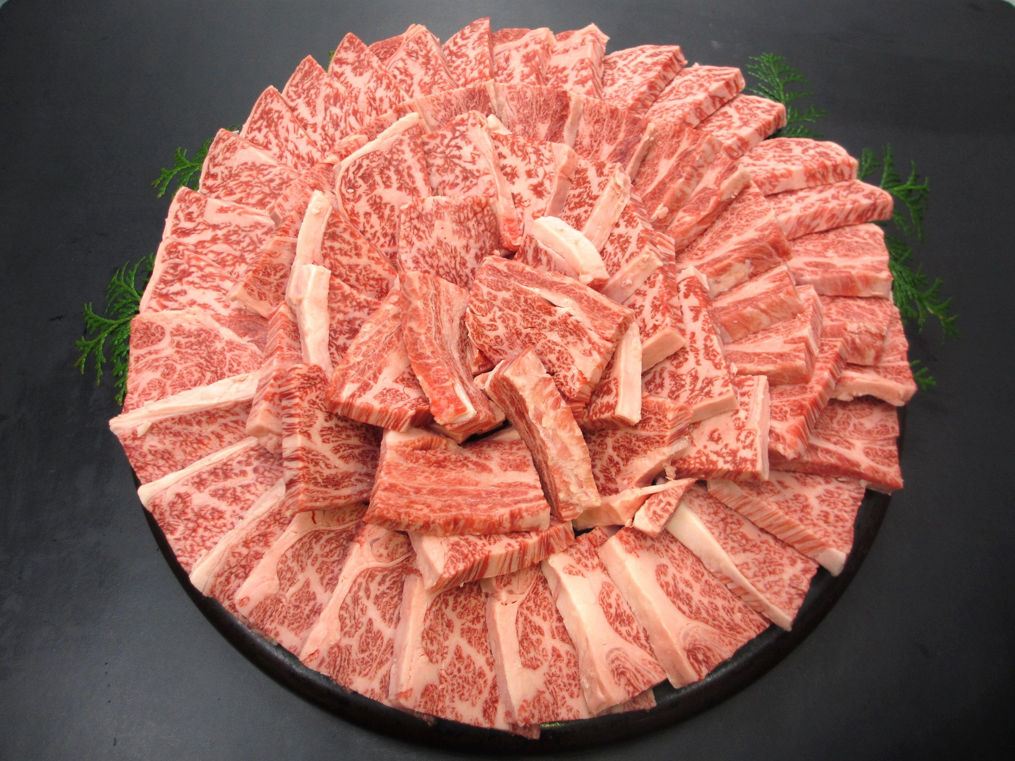 [焼き肉用]伊萬里牛厚切り肩ロース900g